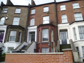 1 bedroom Flat to re...